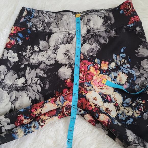Abercrombie & Fitch Black Floral High Rise Leggings Small - Picture 5 of 10